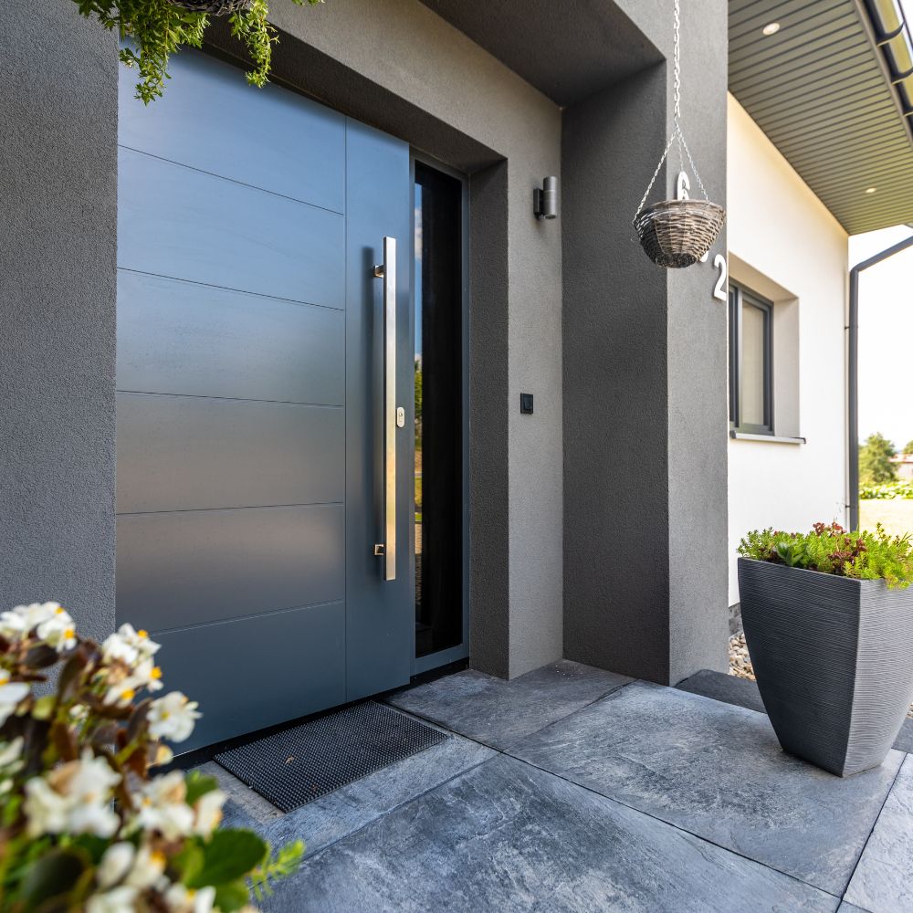 Aluminium insert panel doors