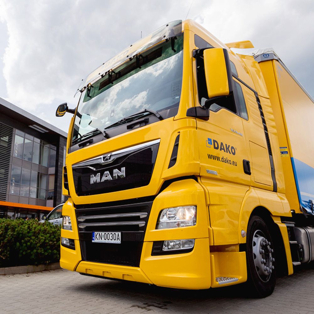 DAKO transport truck