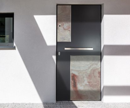 Drzwi nakładkowo aluminiowe