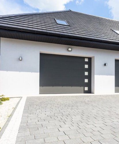 jak dbać o bramę garażową