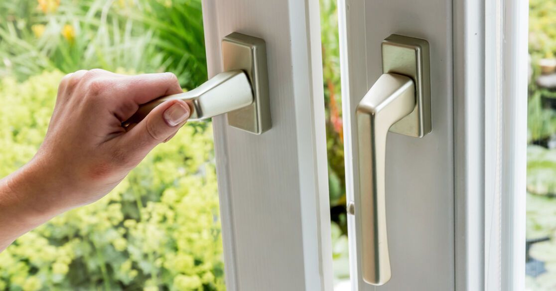 jak wyregulować okna