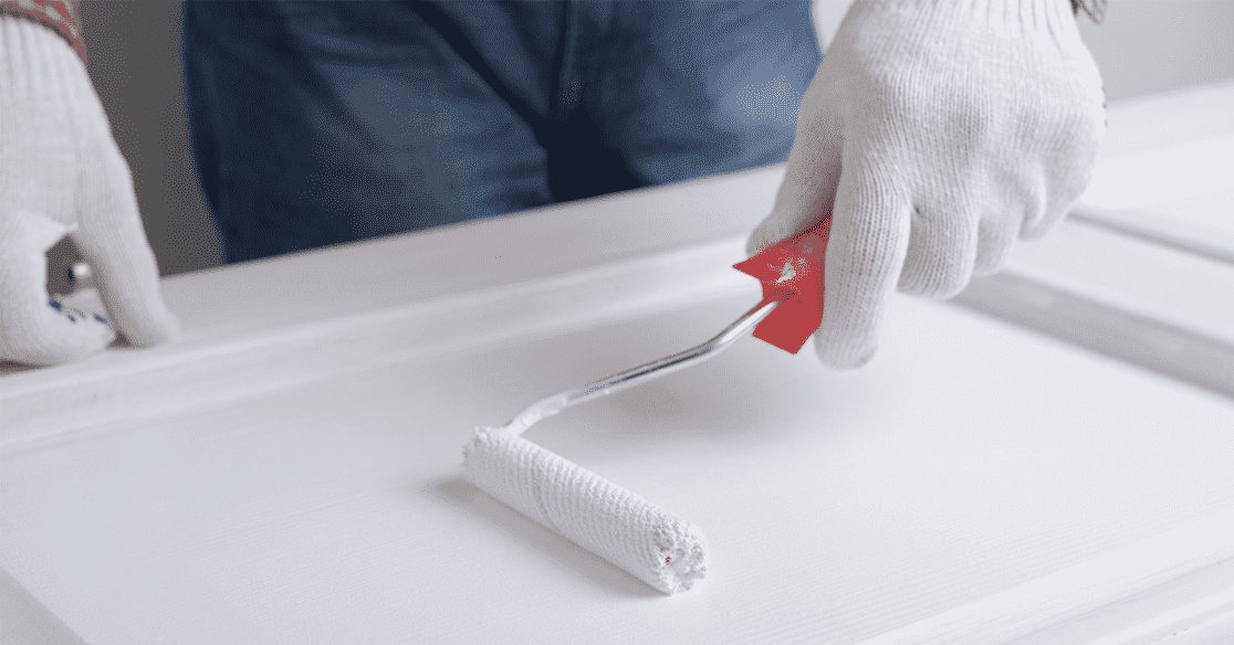 jak odnowić stare drzwi drewniane