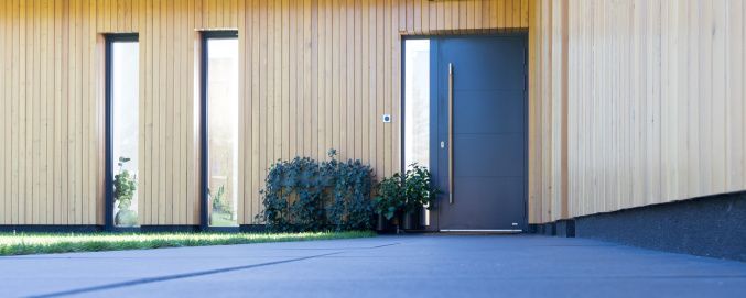 Drzwi nakładkowo aluminiowe producent DAKO