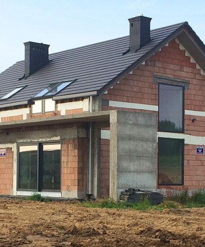 Einbau von Fenstern in ein neues Haus