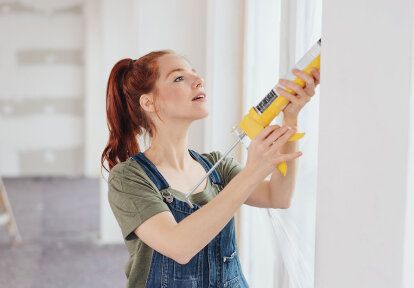 zabezpieczenie okien podczas remontu