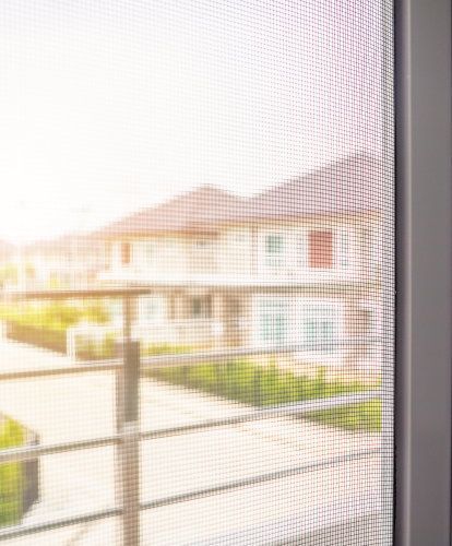 jak zmierzyć okno pod moskitiery