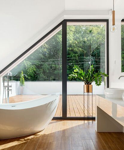 jakie okna do łazienki