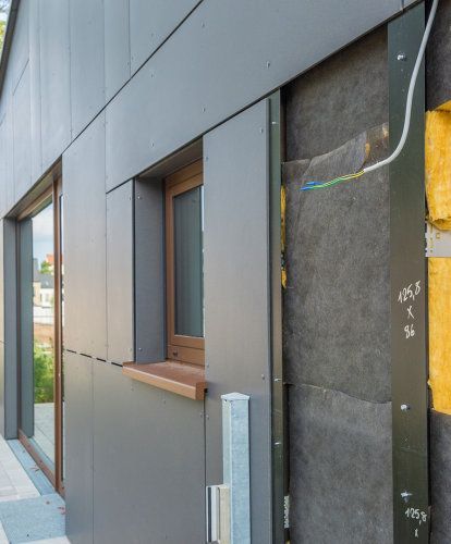 izolacja akustyczna drzwi